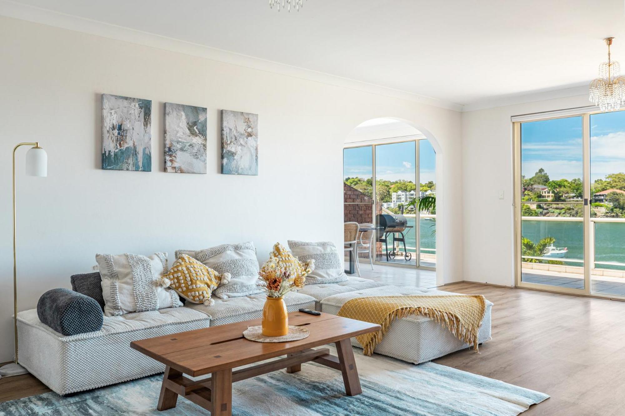 Casa vacanze Stunning Waterfront Townhouse With Shared Swimpool, Harbour View And Free P *